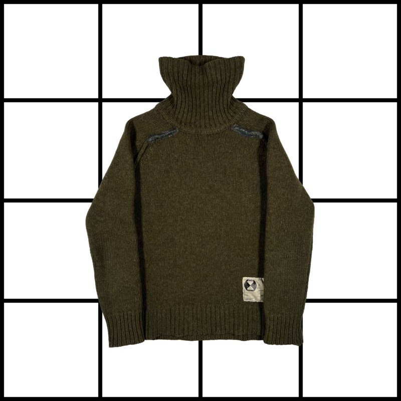 |[ 2000s Final Home Wool Turtleneck With Glue/Silicone ]|