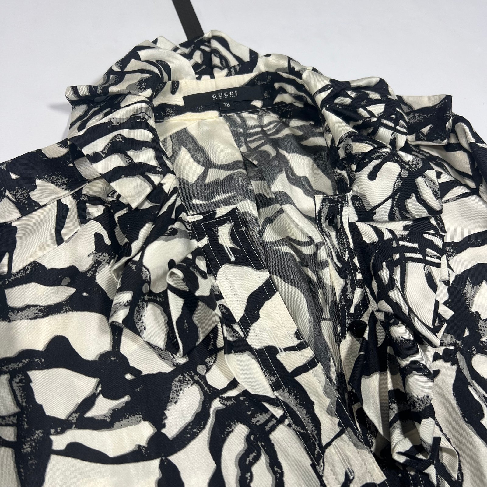 S/S2007 Gucci Abstract Print Silk Button Up Blouse - Image 2