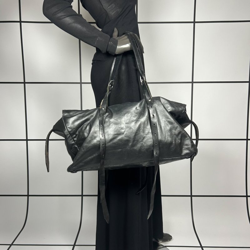 |[ 2010s Ann Demeulemeester Double Zipped Leather Travel Bag ]|