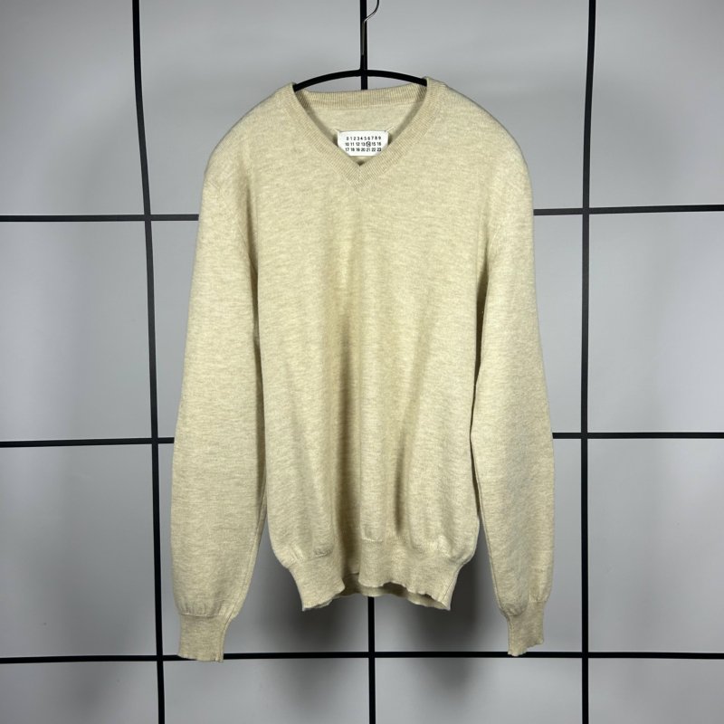 |[ A/W2005 Maison Margiela Beige Leather Elbow Patch Wool Knit ]|