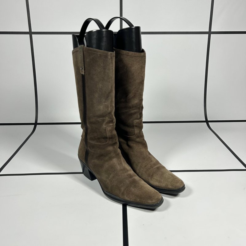 |[ 2000s Prada Suede Heeled Cowboy Boots ]|