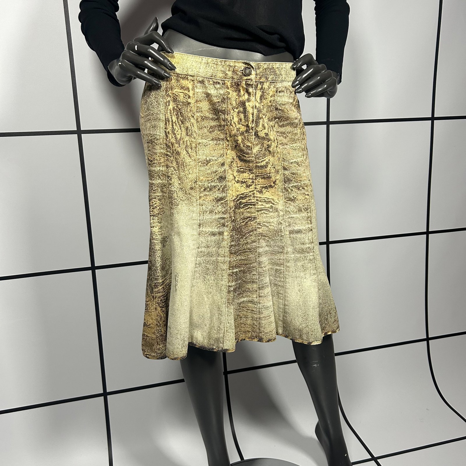 2000s Roberto Cavalli Sand Erosian Midi Skirt - Image 2