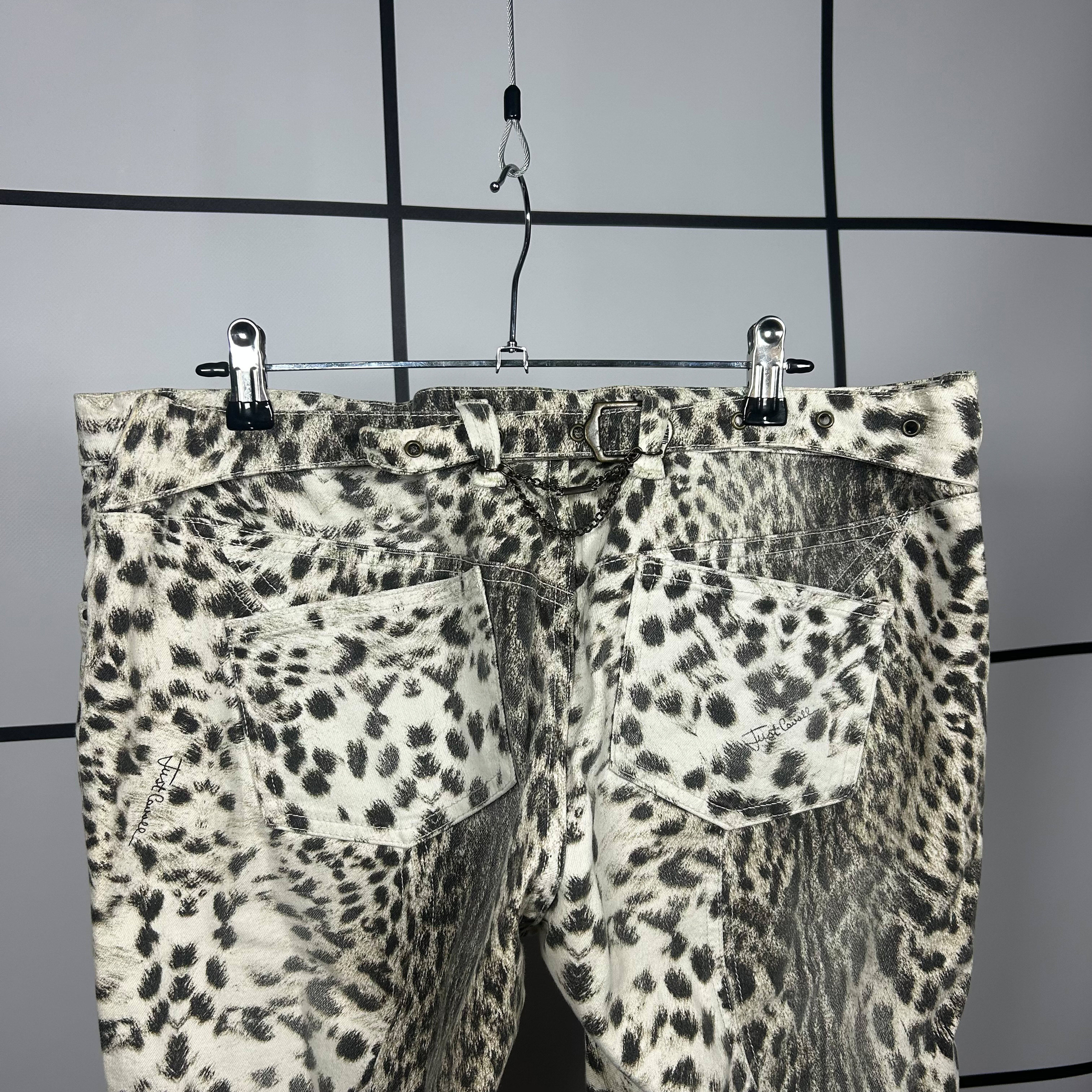 2000s Roberto Cavalli Snow Leopard Print Adjustable Widelegged Trousers - Image 7